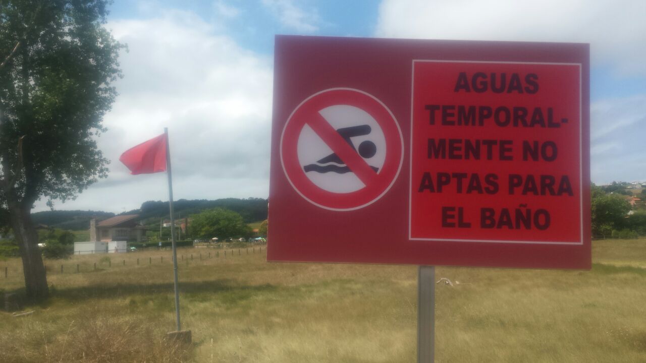 Bañugues cerraba baño