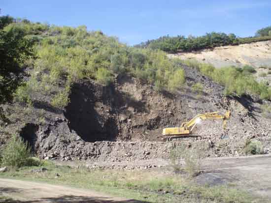 mina a cielo abierto de Zoreda en Cienfuegos en el concejo de Quiros en el Parque Natural de las Ubiñas